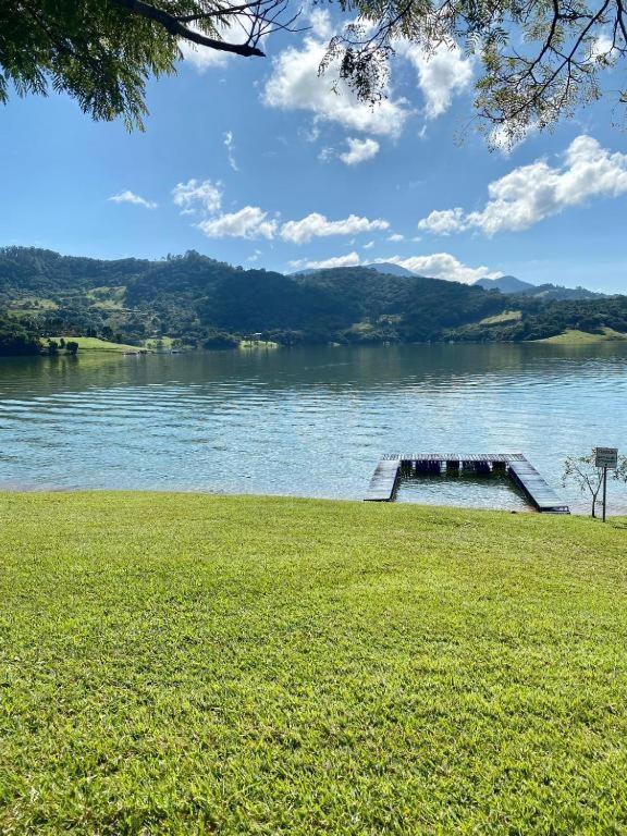 Lodge Chale Represa Varanda Do Sol Joanopolis Vargem